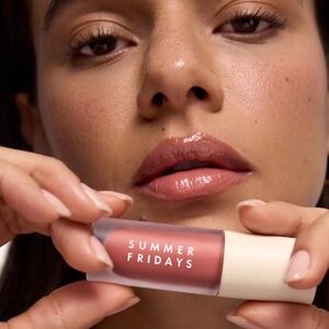 SUMMER FRIDAYS BLUSH DREAMS LIP OIL